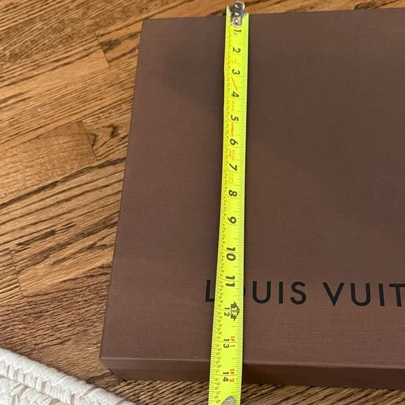 Louis VuittonBrown Gift Box